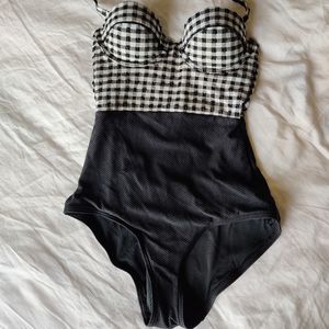 NWOT Top Shop Black and White Gingham Swimsuit 4